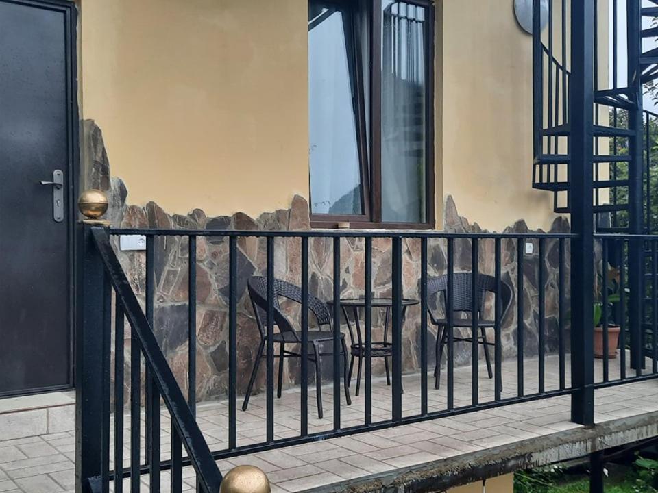 Guest House Bochora Borjomi Esterno foto