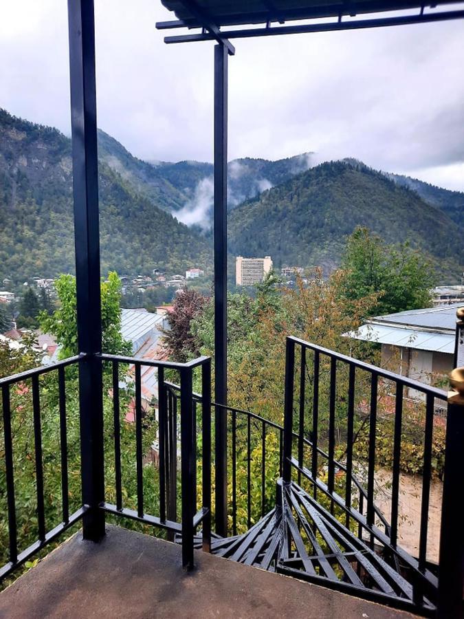 Guest House Bochora Borjomi Esterno foto