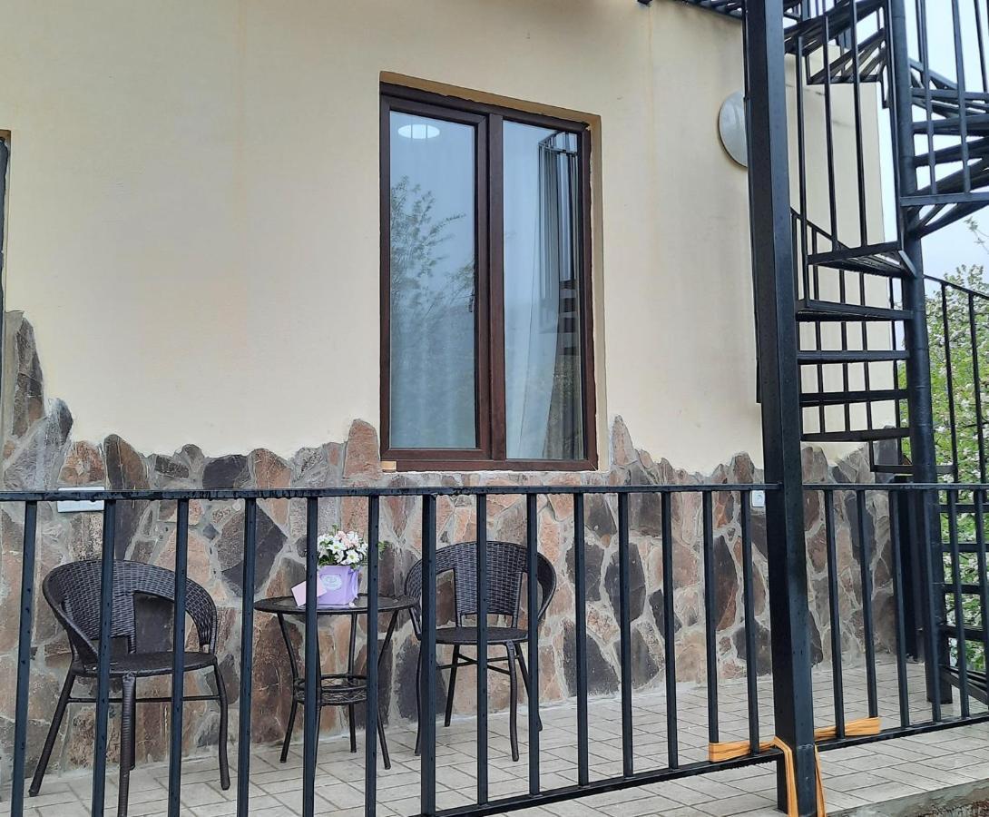 Guest House Bochora Borjomi Esterno foto